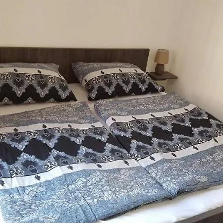 Kira Apartamento *
